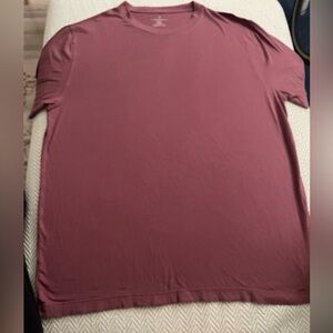 Fabletics Men's Short Sleeve Tee in Mauve